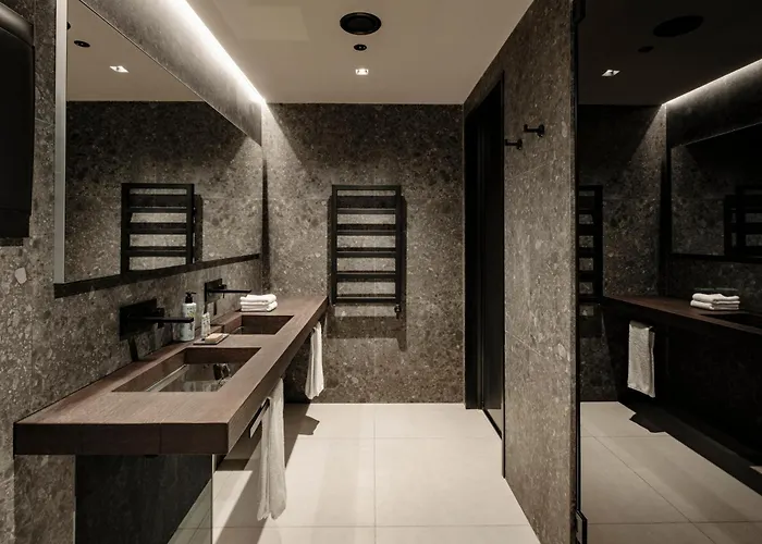 Fitch Hotel