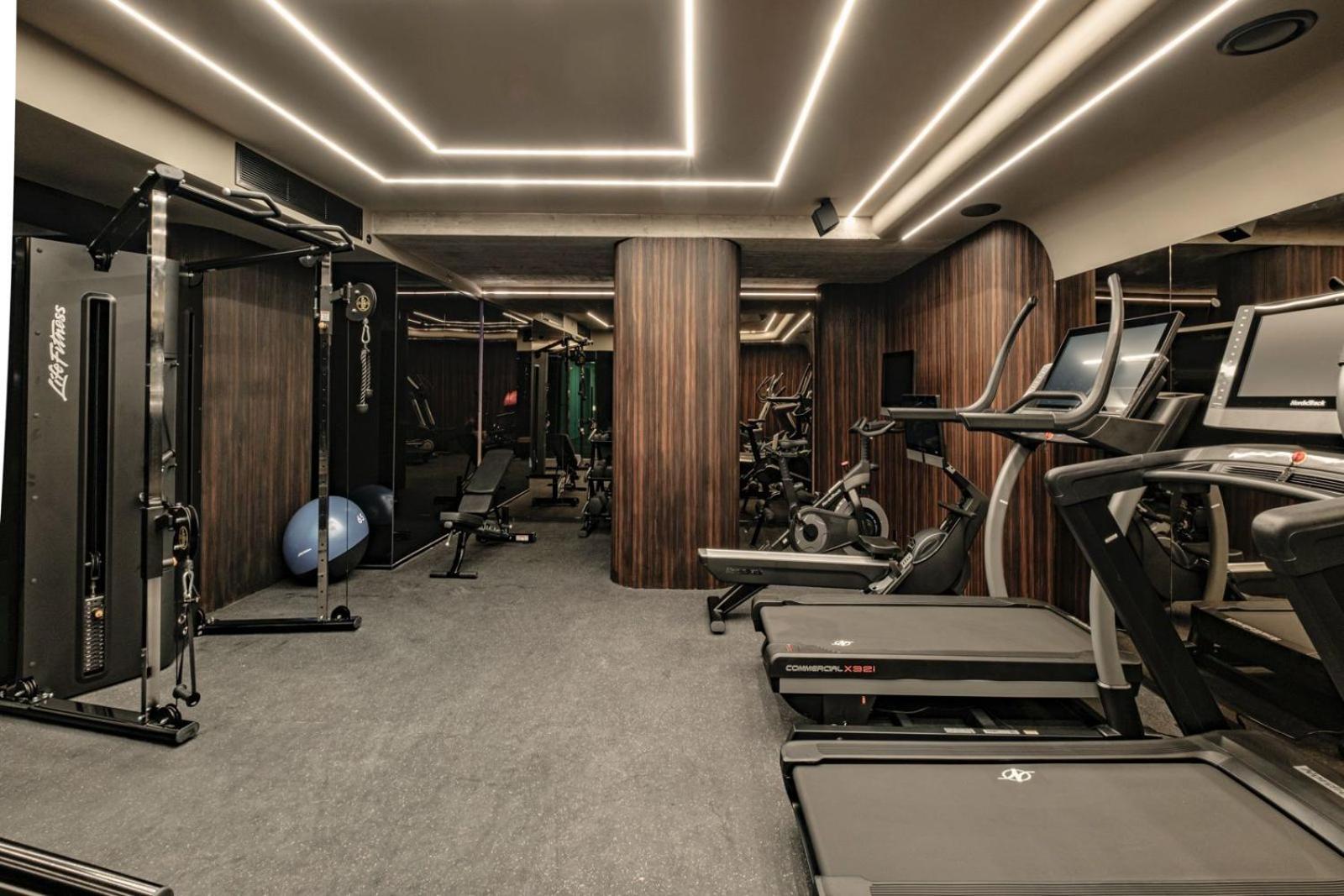 Fitch Hotell St. Julian's