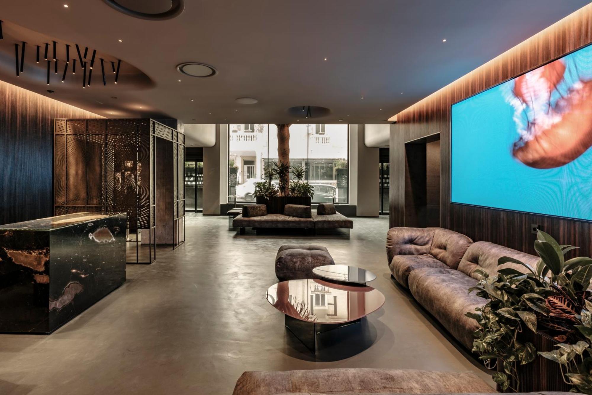 Fitch 4* St. Julian's